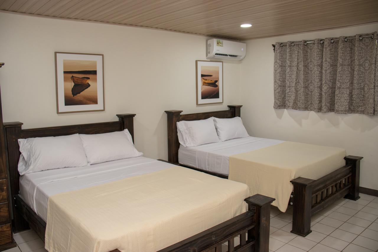 Hotel Don Fito Golfito Exterior photo